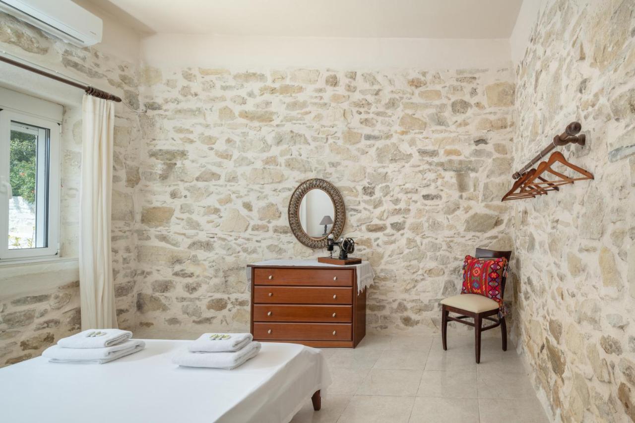 Zeus Traditional House Mitropolis  Экстерьер фото